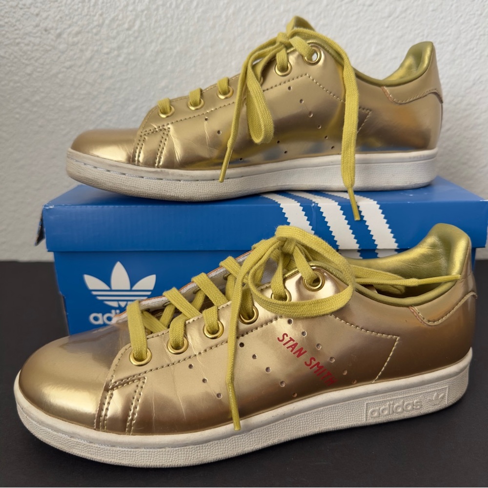 Adidas Gold Stan Smith Sneakers with Metallic Finish